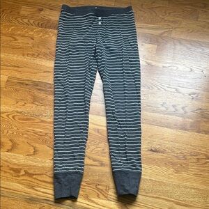 Old Navy Women's Gray and White Striped Pajama Pants